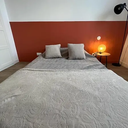 Chambre Lumineuse En Plein Centre-ville De * غايلاك